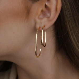 Brinco argola geométrica grande