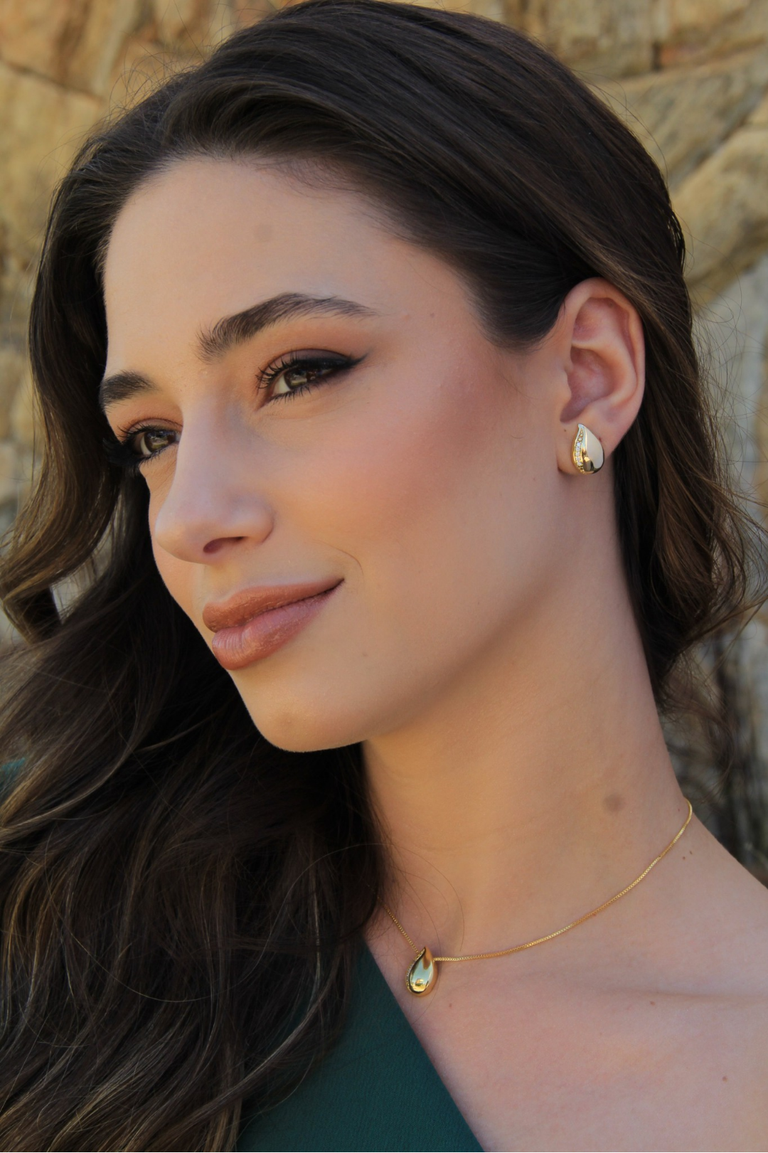 Conjunto gota com det cravejado